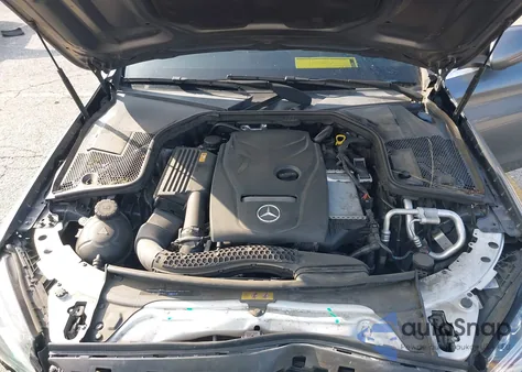 2017 Mercedes-Benz C 300 из США, поврежденный, VIN 55SWF4JB7HU190021